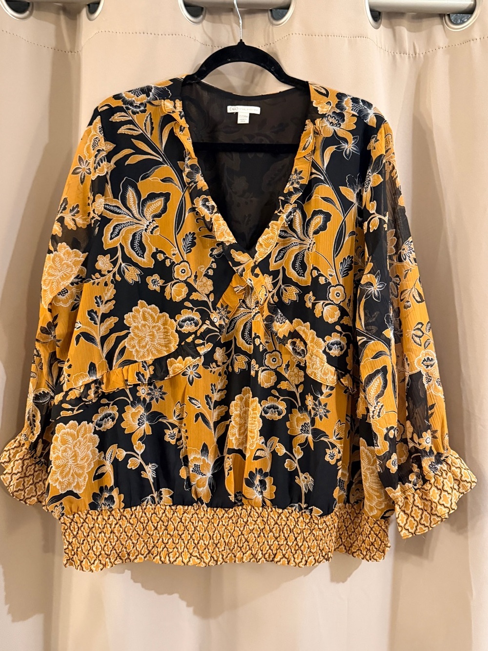 Women's Floral Cato V-Neck Blouse - Black & Mustard